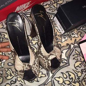 Giuseppe Zanotti snakeskin mules